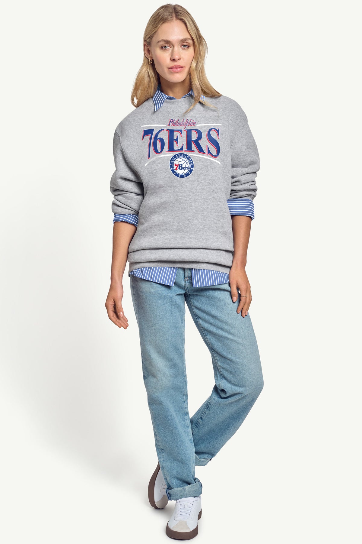Starter Exclusive | WOMENS PHILADELPHIA 76ERS ARCH SWEATSHIRT