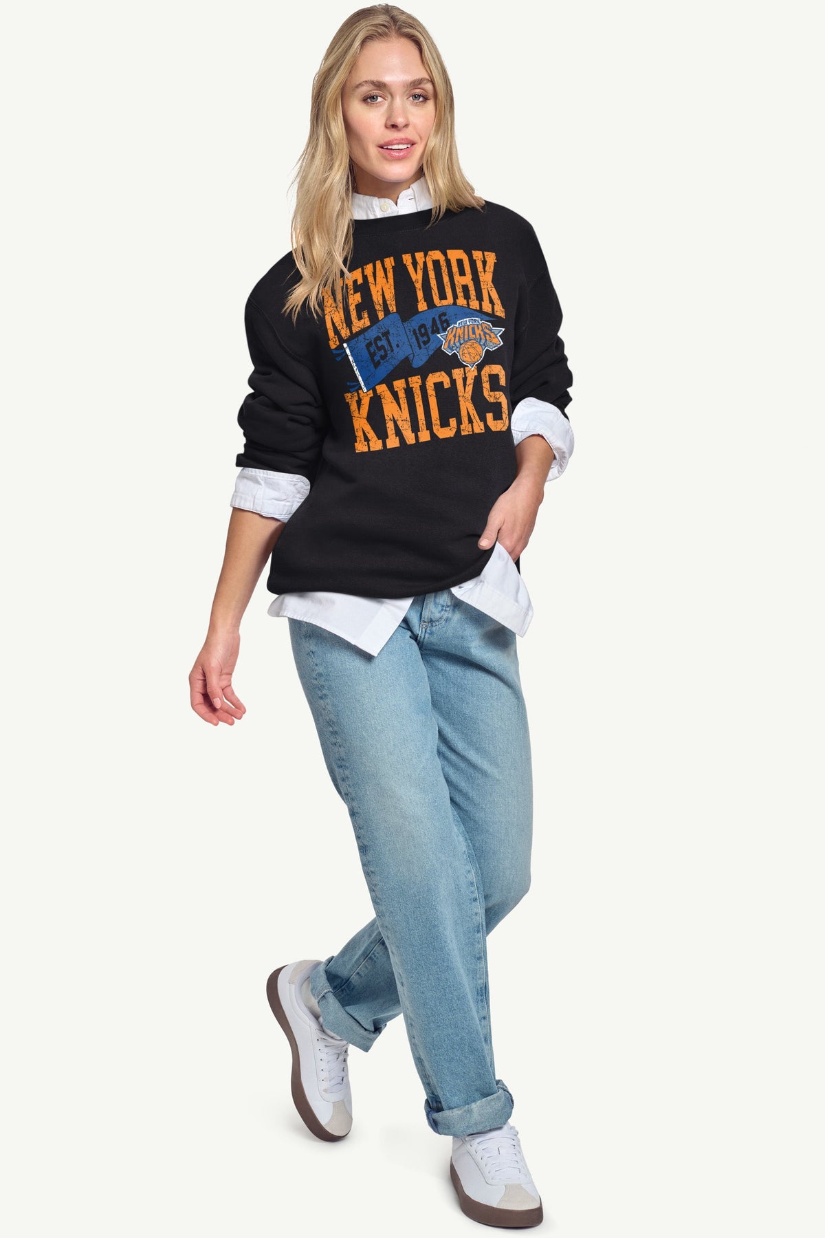 Starter Featured | WOMENS NEW YORK KNICKS PENNANT SWEATSHIRT