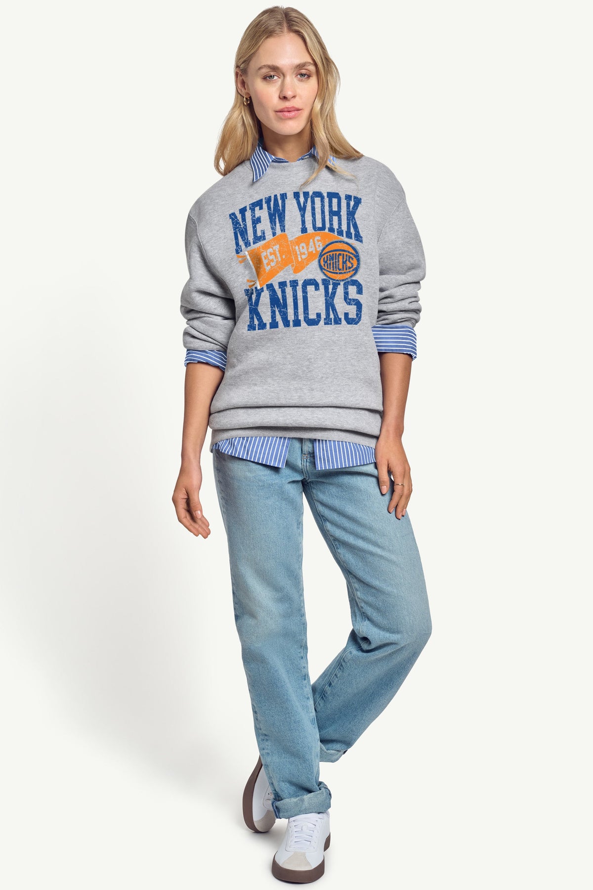 Starter Great Value | WOMENS NEW YORK KNICKS PENNANT SWEATSHIRT