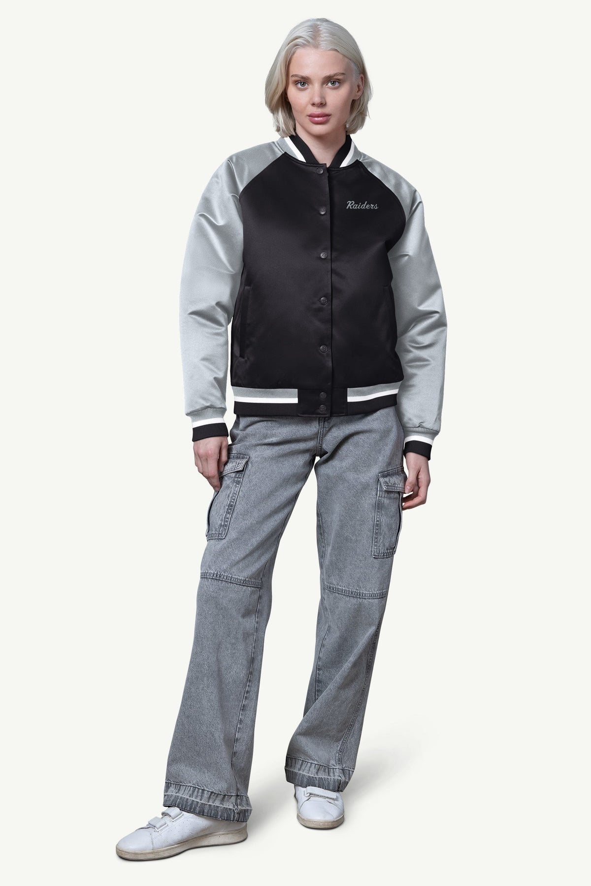 Starter Trusted | WOMENS LAS VEGAS RAIDERS FINAL SCORE SATIN VARSITY JACKET
